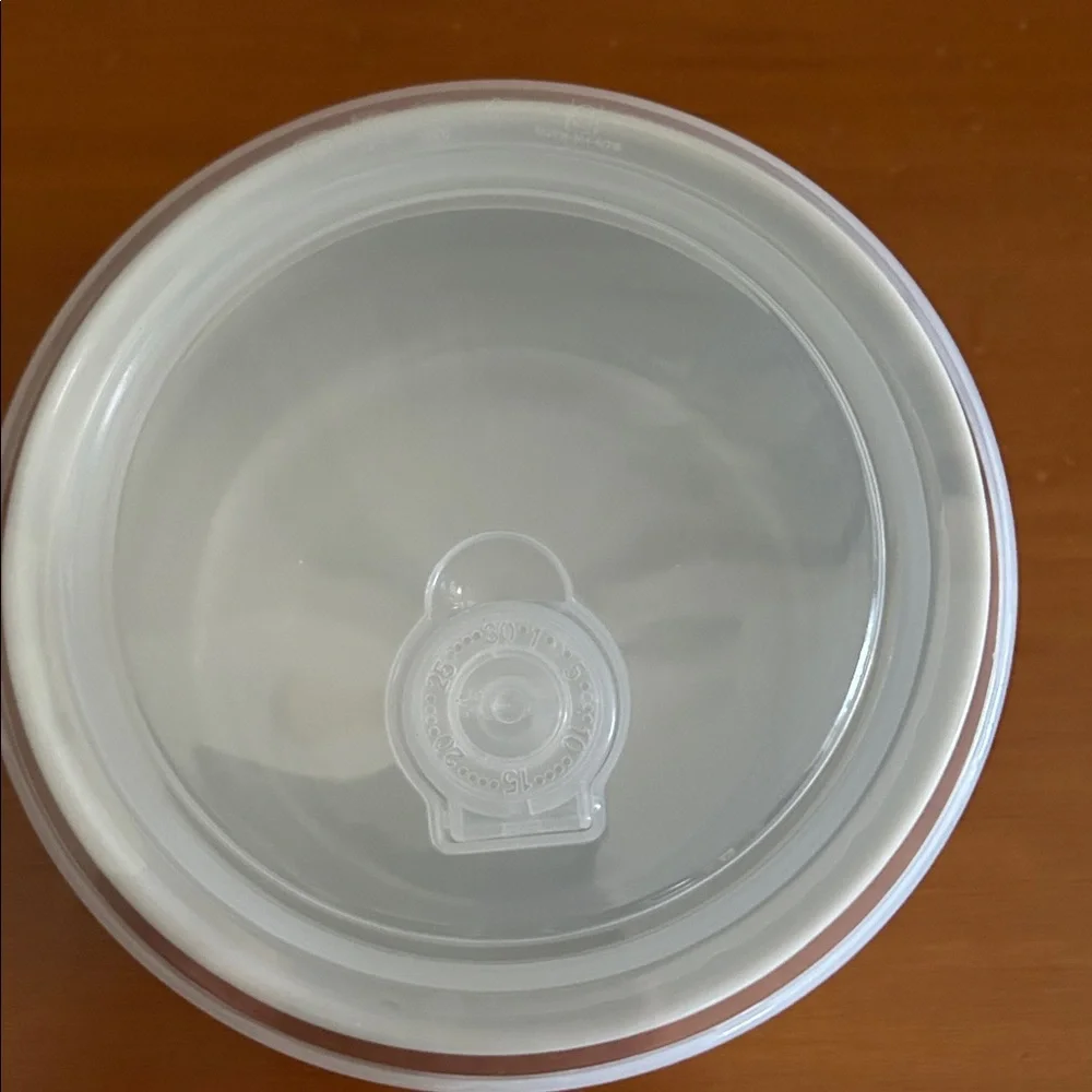 Peanuts Christmas Bowl with Lid